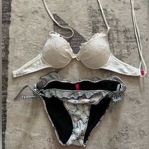 Cutesy ruffle lace bikini